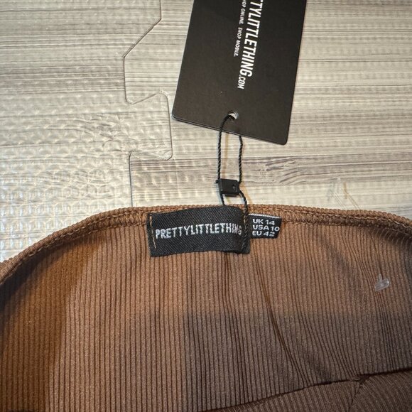 NWT PrettyLittleThing Women's Chocolate Rib Cross Body Strap Bodysuit - Picture 3 of 4